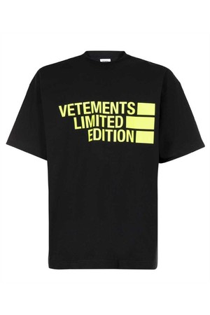 베트멍 남성 티셔츠 Vetements UE63TR161Y BIG LOGO LIMITED EDITION T shirt   Black NB24