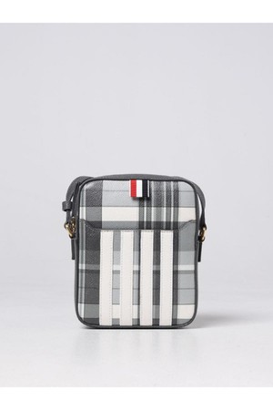 톰브라운 남성 메신저백 Thom browne bag in grained leather NB03