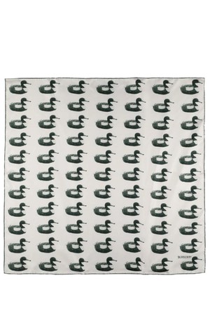 버버리 여성 스카프 Ceramic Ducks printed silk scarf NB01