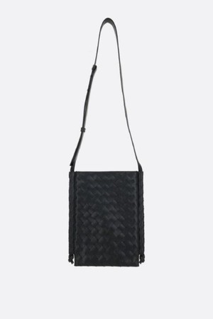 보테가 베네타 남성 메신저백 Flat Loop small crossbody bag in Intrecciato VN NB26