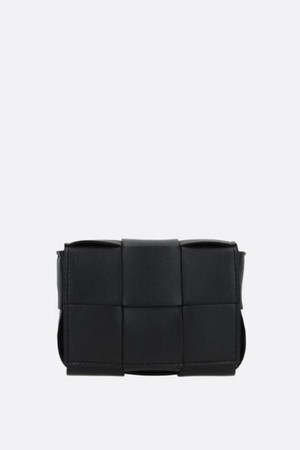 보테가 베네타 여성 숄더백 Cassette mini crossbody bag in Intrecciato nappa NB26