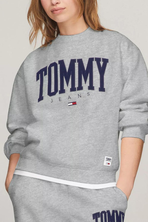 TOMMY HILFIGER - 스웻셔츠 - 타미힐피거 여성 바시티 로고 스웨삭2411 Grey Htr