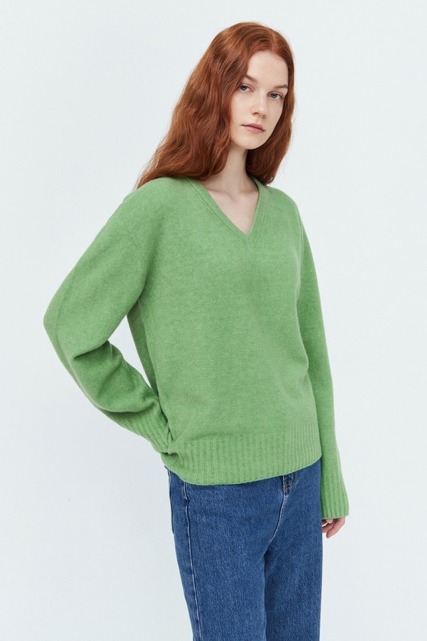 pelote - 스웨터 - Whole Garment V-neck Wool Knit