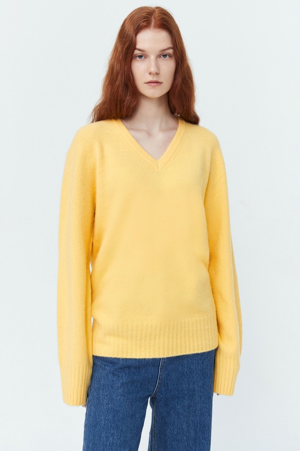 pelote - 스웨터 - Whole Garment V-neck Wool Knit