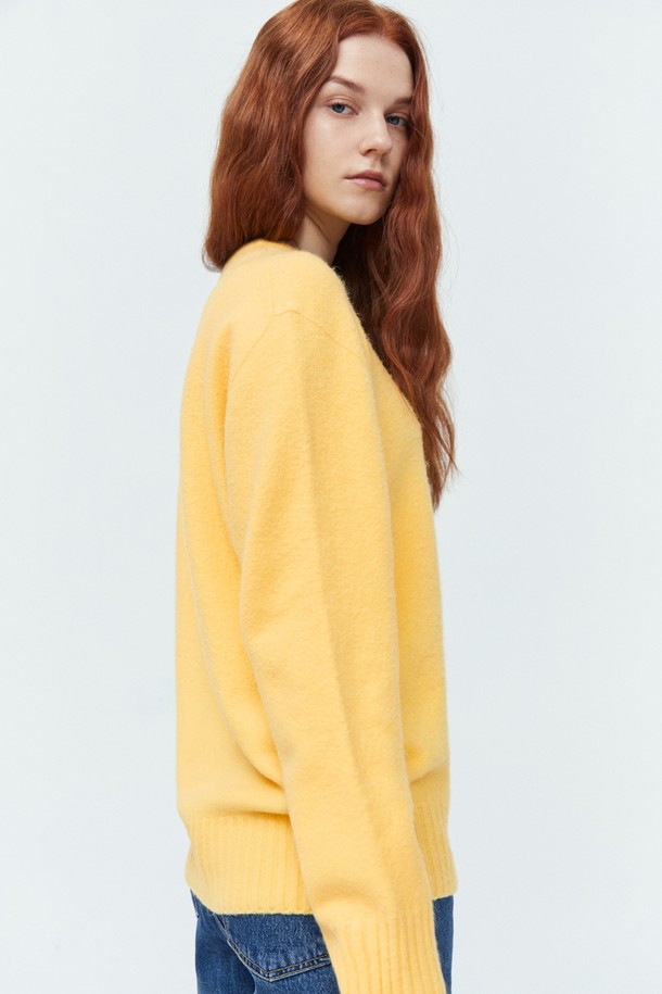 pelote - 스웨터 - Whole Garment V-neck Wool Knit