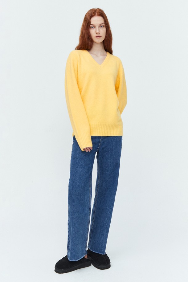 pelote - 스웨터 - Whole Garment V-neck Wool Knit