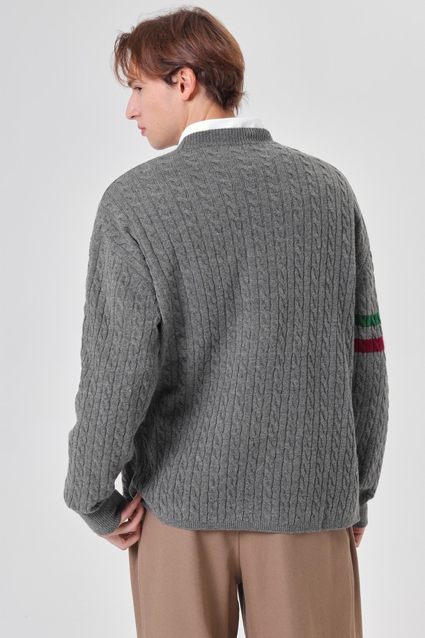 pelote - 스웨터 - Cable Round Neck Wool Pattern Knit