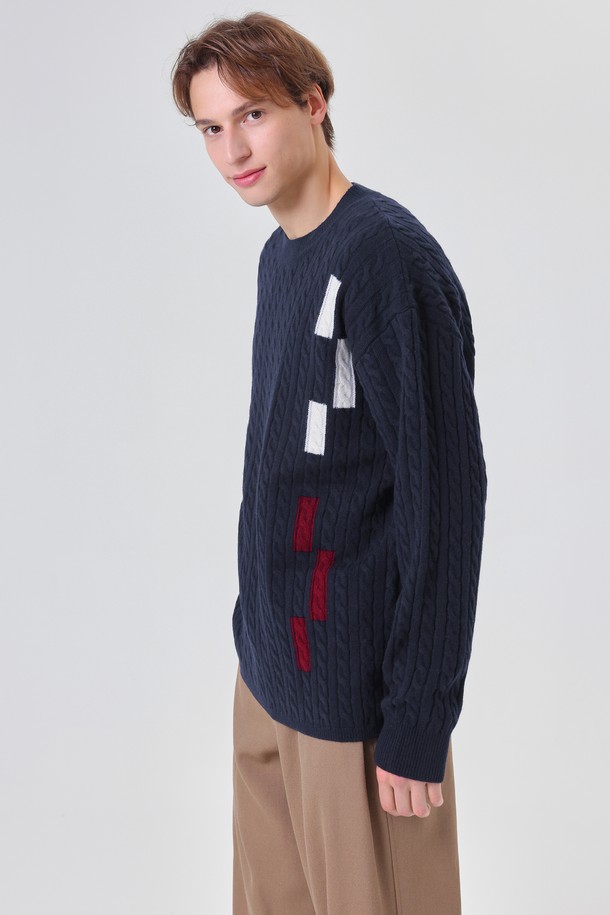 pelote - 스웨터 - Cable Round Neck Wool Pattern Knit