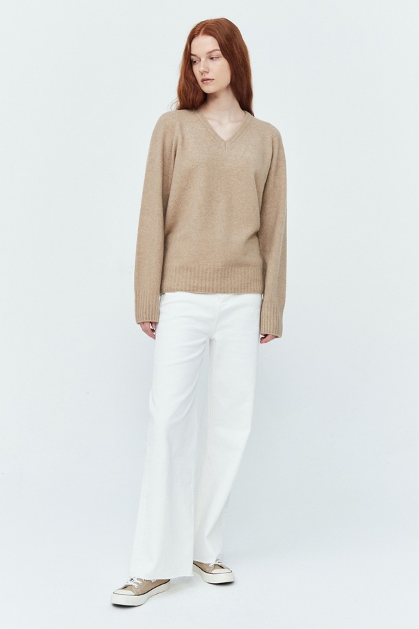 pelote - 스웨터 - Whole Garment V-neck Wool Knit