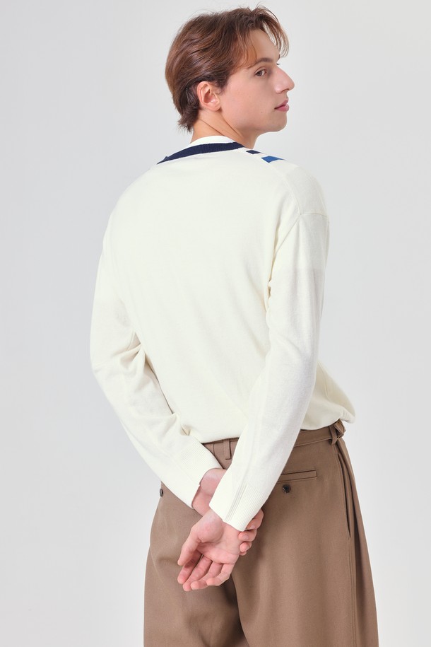 pelote - 스웨터 - Coloring V-neck wool knit