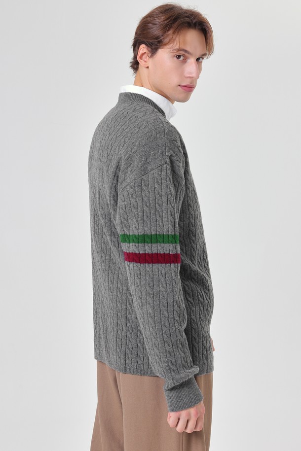 pelote - 스웨터 - Cable Round Neck Wool Pattern Knit