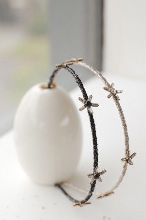 화이트 큐빅 플라워 포인트 헤어밴드 H01060