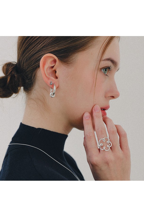 J.Lauren - 귀걸이 - 헝가리안 앤틱 크로스 크라운 실버 귀걸이 M04078