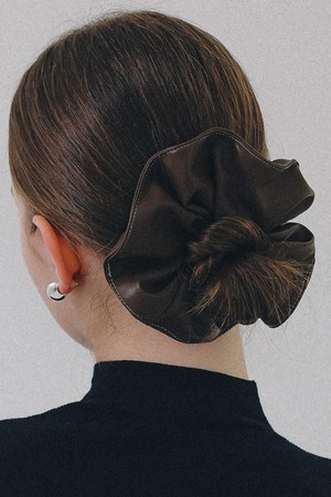 슬릭 레더 빅 스크런치 H01496