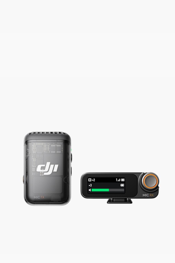 DJI(디제이아이) Mic 2 (1 TX+1 RX)(FCC)는 인터뷰, 라이브 방송, 브이로그, 다큐멘터리 촬영에 적합한 무선 마이크입니다. Pearl White(펄 화이트)와 Shadow Black(섀도우 블랙) 두 가지 색상으로 출시되었으며, 듀얼 채널 녹음, 32비트 플로트 내부 녹음, 지능형 노이즈 캔슬링 기능을 제공합니다. 1.1인치 OLED 디스플레이와 터치스크린 제어를 통해 편리하게 사용할 수 있으며, 자동 페어링과 다중 녹음 모드를 지원합니다. 8GB 저장 용량에 최대 6시간 사용 가능하며, 70분 충전으로 송수신기, 160분 충전으로 충전케이스를 완충할 수 있습니다. USB-C, Lightning, 3.5mm TRS 아날로그 출력, 블루투스 연결을 지원하며 최대 250m (FCC) 전송 범위와 48kHz 24-bit 오디오 품질을 제공합니다. 자석 클립 디자인과 충전 케이스를 포함하여 휴대성과 편의성을 높였습니다.
