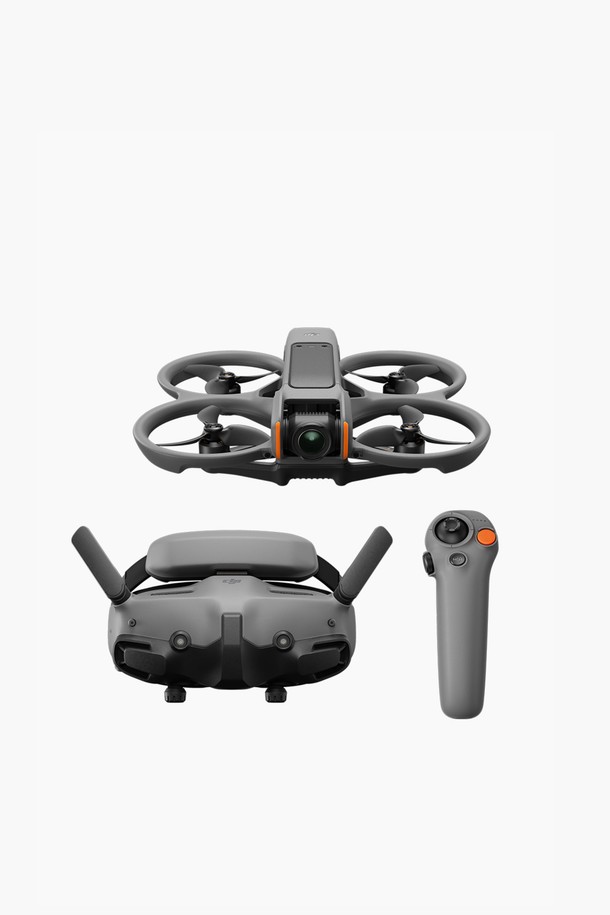 [DJI] 아바타 2 플라이 모어 콤보 (배터리 1개)는 몰입감 넘치는 비행 경험을 제공하는 드론입니다. 직관적인 조작과 안정적인 비행 성능으로 초보자도 쉽게 조작할 수 있습니다. 콤보에 포함된 배터리 1개는 드론 비행 시간을 늘려주어 더욱 오랫동안 촬영에 집중할 수 있습니다. 혁신적인 디자인과 강력한 기능으로 짜릿한 항공 촬영의 즐거움을 경험해 보세요. 생생한 영상과 사진을 통해 특별한 순간을 간직할 수 있습니다.
