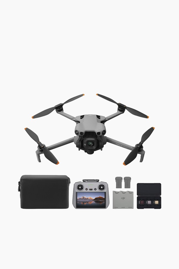 DJI Mini 5 Pro 플라이 모어 콤보 (DJI RC2) (GL)는 항공 촬영, 영상 촬영, 취미 활동에 적합한 드론입니다. 16mm (1인치) CMOS 센서와 50MP, 1.8 조리개 카메라를 통해 고품질의 HDR 비디오 촬영이 가능하며, 84° 시야각으로 넓은 장면을 담을 수 있습니다. 최대 36-52분 비행 시간, 21-32km 비행 거리, 6000m 최대 비행 고도를 자랑하며 전방향 장애물 감지, 야간 자동복귀 기능, 그리고 QuickTransfer, MasterShot, 파노라마 등 다양한 기능을 지원합니다. 접이식 디자인과 경량화 설계를 통해 휴대성을 높였으며, 3축 짐벌 안정화 시스템으로 흔들림 없는 영상을 제공합니다. 플라스틱과 금속 소재의 그레이 색상 드론입니다.
