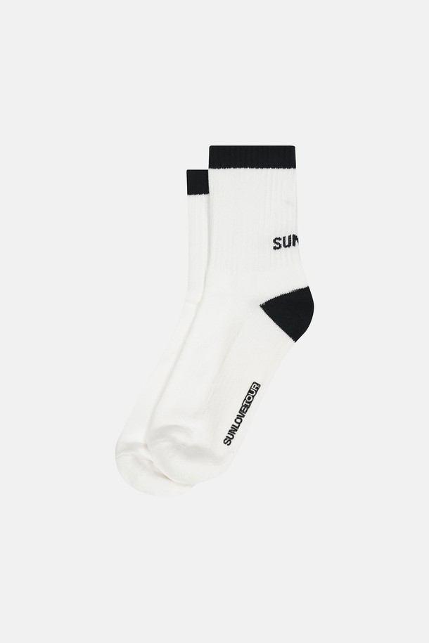 SUNLOVE - 양말 - Essential Socks White