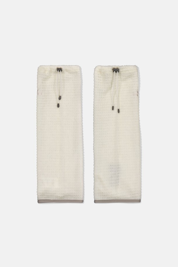 SUNLOVE - 양말 - Polartec Alpha Leg Warmer Ivory