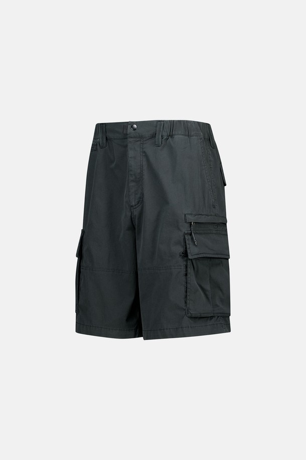 SUNLOVE - 하프팬츠 - Square Cargo Shorts Black