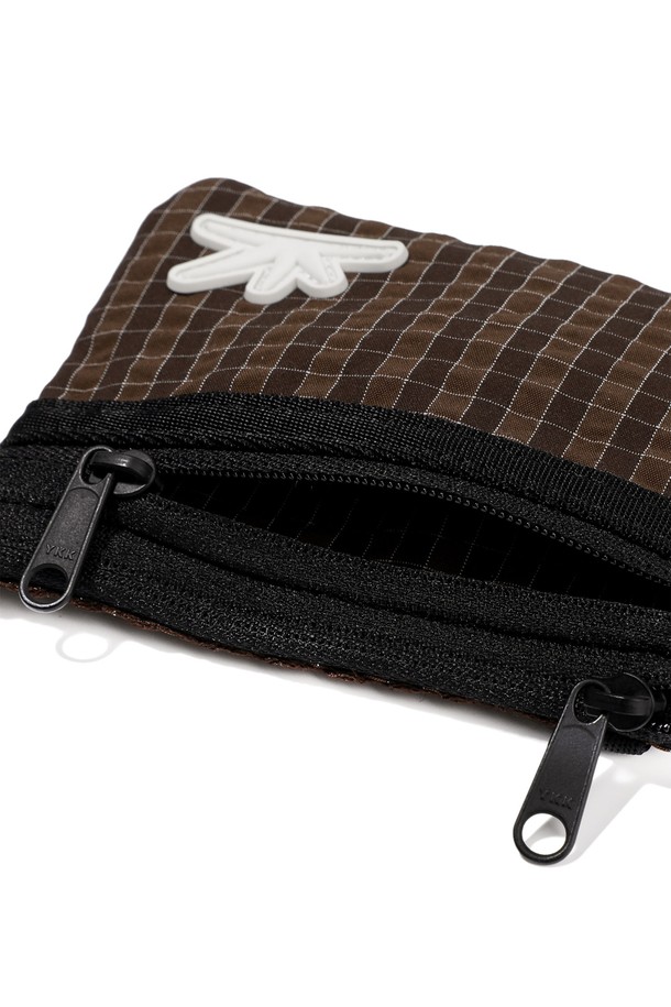 SUNLOVE - 지갑 - Zip Card Pouch Brown Grid