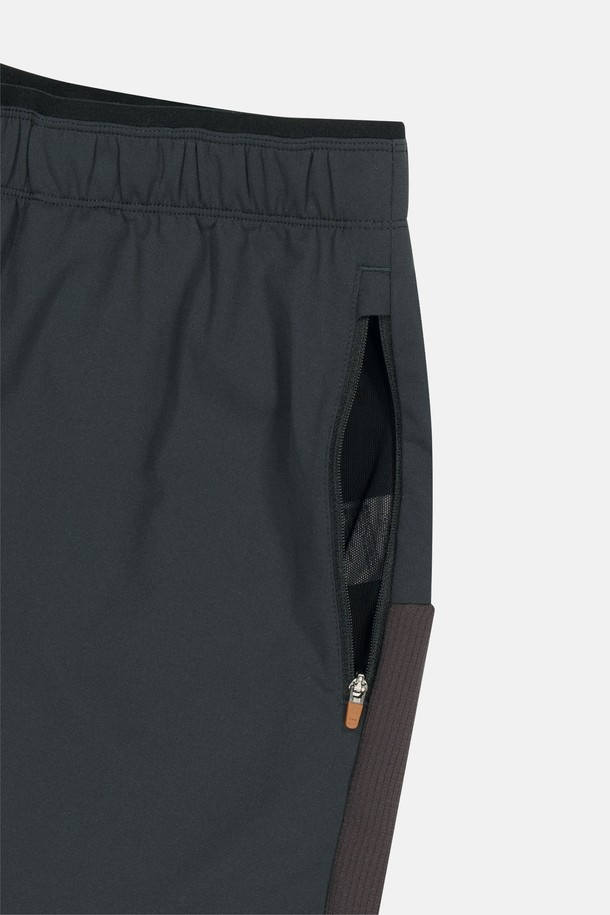 SUNLOVE - 하프팬츠 - Pace-up Shorts Dark Green