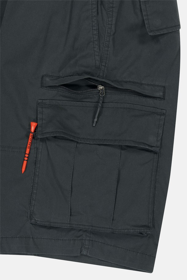 SUNLOVE - 하프팬츠 - Square Cargo Shorts Black