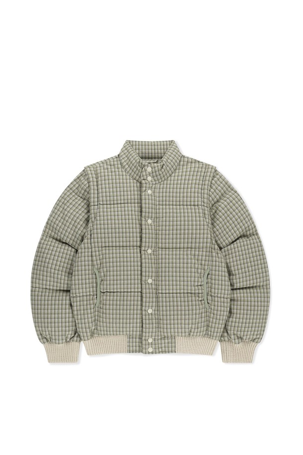 플란넬 2웨이 다운 재킷 민트는 남녀 모두 착용 가능한 캐주얼 스타일의 겨울용 다운 재킷입니다. 부드러운 촉감의 면, 나일론, 울, 아크릴 혼방 소재에 체크 패턴으로 포인트를 더했으며, 레귤러핏으로 편안하게 착용 가능합니다. 2-way 지퍼, 니트 밴딩, 탈부착 소매, 속주머니, 덕다운 충전재(80:20) 등 다양한 디테일로 기능성을 높였습니다. 보온성과 방풍 기능을 갖춰 추운 날씨에도 따뜻하게 입을 수 있으며, 출근룩으로도 활용하기 좋습니다.
