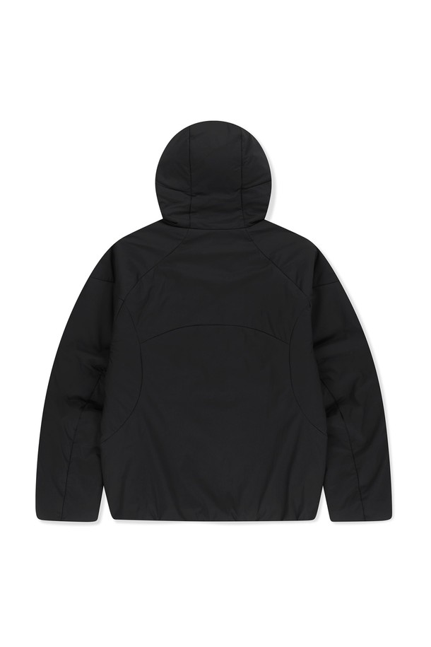 PrimaLoft Nova(프리마로프트 노바) Insulated 재킷 Black은 남성용 아우터입니다. 가을, 겨울 시즌에 적합하며, 골프 및 일상생활에서 스포티한 스타일을 연출할 수 있습니다. 경량, 보온, 발수, 방수 기능의 프리마로프트 충전재와 PERTEX QUANTUM AIR 원단을 사용하여 우수한 착용감을 제공합니다. YKK 지퍼, 후드, 밑단 스트링, 소맷단 밴딩, 속주머니 등의 디테일이 돋보이며, 레귤러핏과 지퍼형 여밈 방식으로 편안하게 착용할 수 있습니다. 미니멀하고 캐주얼한 스타일을 선호하는 분들께 추천합니다.
