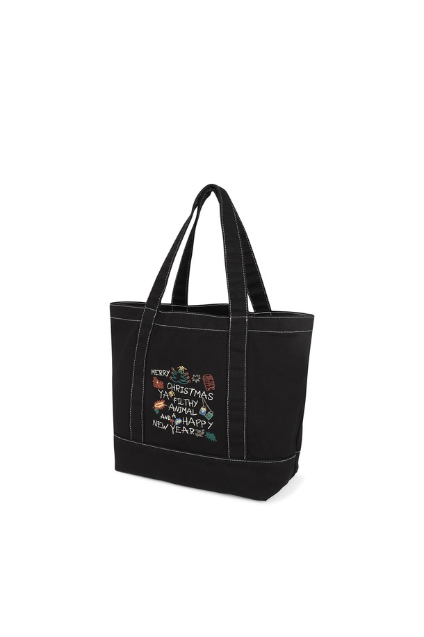 [HOME ALONe] 듀들 토트 블랙은 캐주얼하고 미니멀한 스타일을 추구하는 여성 고객을 위한 토트백입니다. 부드러운 촉감의 고밀도 트윌 면 소재에 바이오 워싱 가공을 더해 내구성을 높였습니다. 블랙 컬러 바탕에 그래픽 프린트와 나염 디자인으로 포인트를 주어 개성 있는 스타일을 연출할 수 있습니다. 넉넉한 수납 공간으로 일상생활에서 실용적으로 사용할 수 있으며, 사각형 쉐입이 특징입니다. 캐주얼한 의상에 매치하여 편안하면서도 트렌디한 룩을 완성해보세요.
