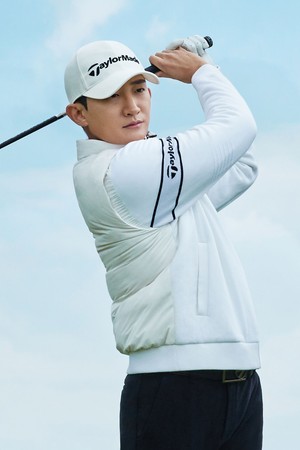 [테일러메이드] 25FW 남성 다운 하이브리드 니트 가디건 TMSCO4221-101_WHITE-a