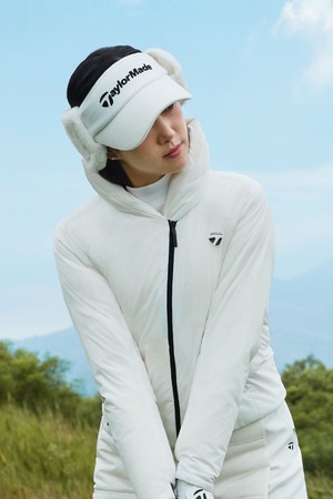 [테일러메이드] [엑셀러]25FW 여성 시그니처 경량 다운 점퍼 TWDJO8102-101_WHITE-a