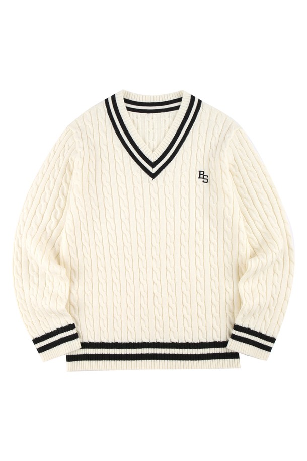 **남성 브이넥 케이블 니트 BNDSW421M**은 부드러운 울과 아크릴 혼방 소재로 제작되어 포근한 착용감을 선사합니다. 넉넉한 두께감의 레귤러핏으로, 가을과 겨울철 데일리룩과 데이트룩에 클래식하고 미니멀한 스타일을 더해줍니다. 아이보리와 헌터그린 두 가지 색상으로 출시되었으며, 브이넥 디자인과 케이블 패턴이 특징입니다. 긴 소매 기장으로 보온성을 높였으며, 세련된 남성미를 연출합니다.
