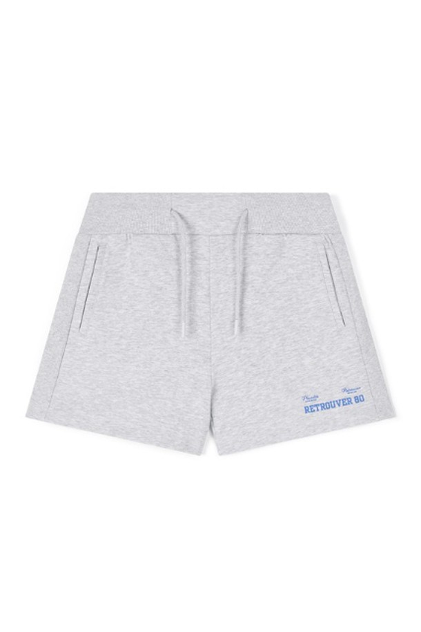 여성 SET-UP 트레이닝 스웻 숏 팬츠 FPBPT735F는 멜란지 그레이, 다크 그레이, 그린, 크림 4가지 색상으로 출시된 여성용 트레이닝 숏 팬츠입니다. 면과 폴리에스테르 혼방 소재로 제작되어 부드러운 촉감과 가벼운 착용감을 제공하며, 여름철 일상 및 운동 시 편안하게 입을 수 있습니다. 얇은 두께감과 밴딩 허리, 루즈핏 디자인으로 활동성을 높였으며, 귀여운 캐릭터 프린트가 더해져 스포티하면서도 캐주얼한 스타일을 연출합니다. 휴가룩이나 여름 바캉스룩에 활용하기 좋으며, 쿨바이브를 선사하는 피너츠 콜렉션 제품입니다.