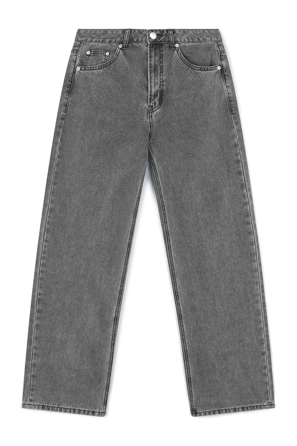 남성 스트레이트핏 데님 FPBDP292M은 베이직하고 캐주얼한 스타일의 데님 팬츠입니다. 사계절 모두 착용 가능하며, 일상 용도로 적합합니다. 라이트 그레이 컬러의 무지 디자인으로, 면 95%와 폴리에스터 5%의 혼방 소재로 제작되었습니다. 스트레이트핏으로 편안한 착용감을 제공하며, 미니멀하고 클래식한 스타일을 연출합니다. 다양한 상의와 매치하여 폭넓은 스타일을 소화할 수 있습니다.
