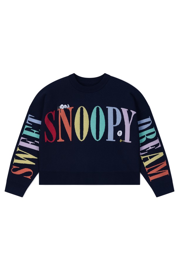 "여성 스누피 크롭 니트 FPDSW971F"는 캐주얼 스타일의 여성용 니트/스웨터입니다. 가을과 겨울에 어울리는 두꺼운 두께감의 긴소매 크롭 니트이며, 부드러운 촉감을 선사합니다. 라운드넥 디자인에 귀여운 스누피 캐릭터와 레인보우 레터링이 포인트로 들어가 경쾌한 느낌을 줍니다. 네이비와 레인보우 두 가지 색상으로 출시되어 다양한 스타일 연출이 가능합니다.

