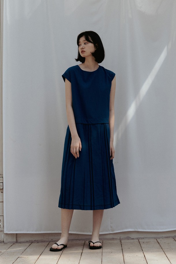 VINCENTNAVY - 민소매 원피스 - [23SS]PLEATS FRENCHSLEEVE DRESS