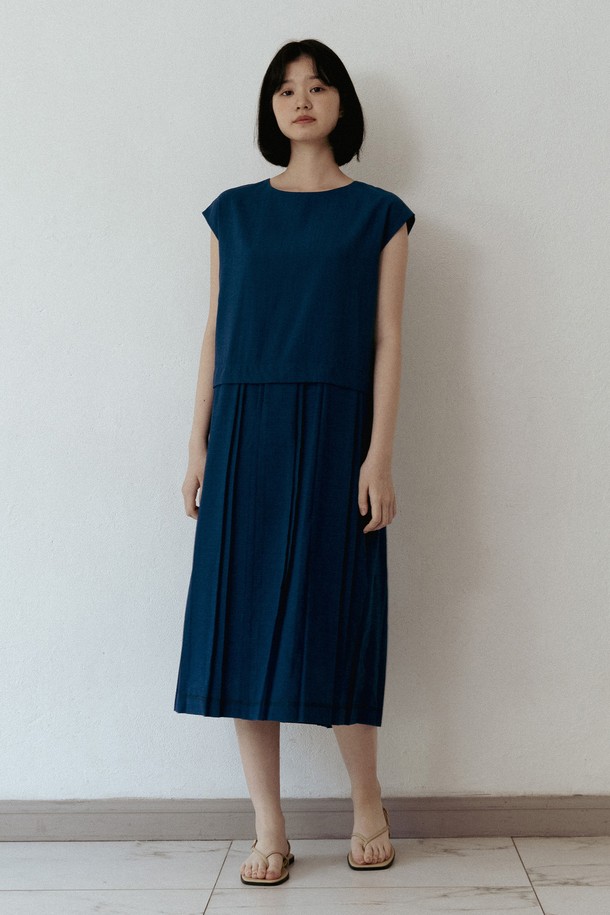 VINCENTNAVY - 민소매 원피스 - [23SS]PLEATS FRENCHSLEEVE DRESS