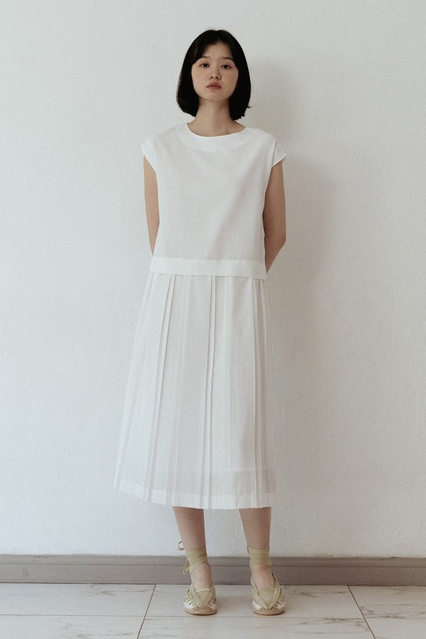 VINCENTNAVY - 민소매 원피스 - [23SS]PLEATS FRENCHSLEEVE DRESS