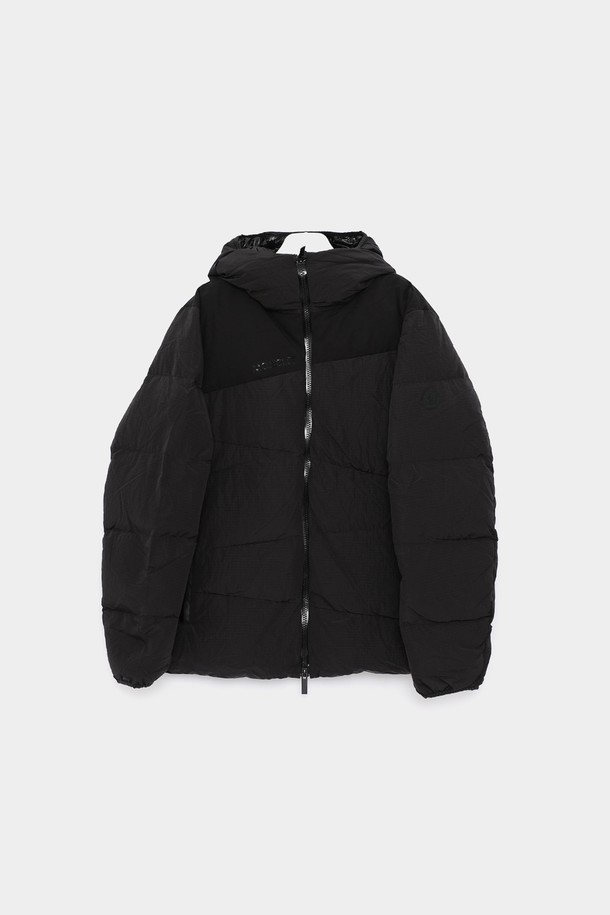 MONCLER - 다운/패딩 - 몽클레어 타카나 패치로고 후드 패딩 남성 자켓 1A00181 596AE 999 TACANA