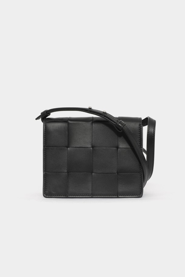 Bottega Veneta - 크로스백 - 보테가베네타 24FW 맥시인트레치아토 미니 카세트 여성 크로스백 574051 V3UO2 8803