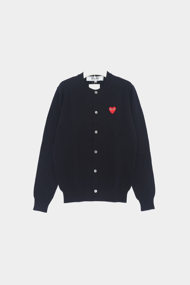 Comme des Garçons - 가디건 - 꼼데가르송 플레이 하트패치로고 울 크루넥 여성 가디건 AXN007051 NAVY