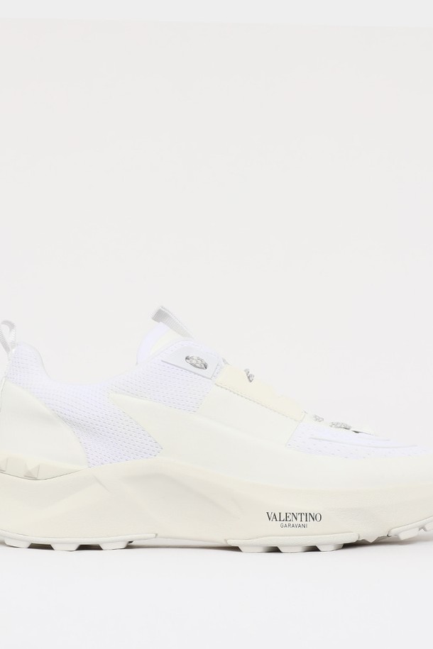 VALENTINO - 스니커즈 - 발렌티노 스터드 트루 액트 남성 스니커즈 4Y0S0H96 PTN 0BO