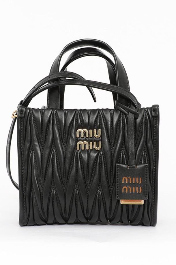 MIU MIU - 토트백 - 미우미우 24FW 마테라쎄 골드 레더 스트랩 여성 토트백 5BA277 N88 F0002