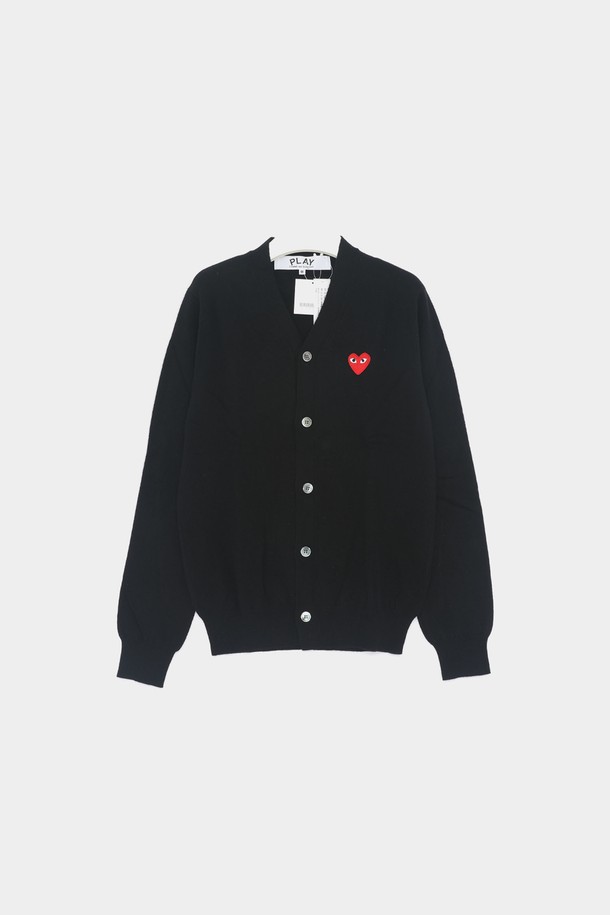 Comme des Garçons - 가디건 - 꼼데가르송 플레이 하트패치로고 울 V넥 여성 가디건 AXN008051 BLACK