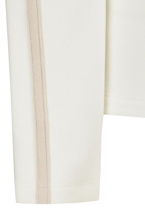 상품 슬라이드 이미지 1