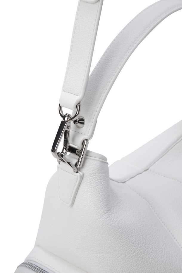 상품 슬라이드 이미지 0