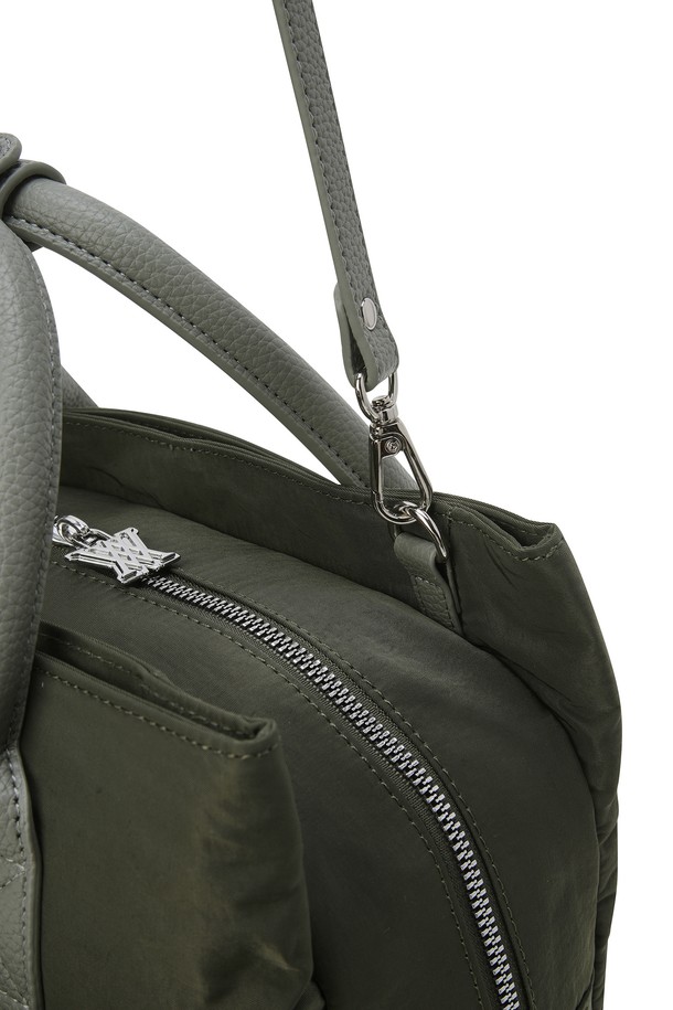 상품 슬라이드 이미지 0