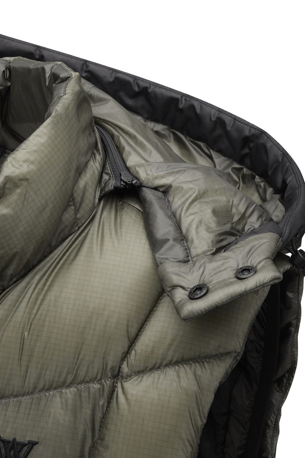 상품 슬라이드 이미지 1