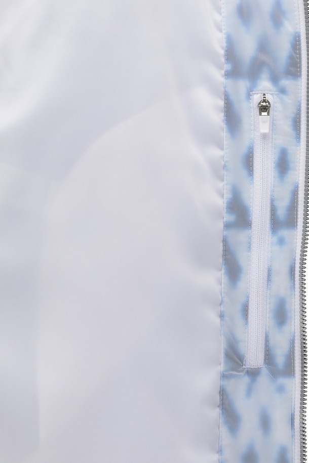 상품 슬라이드 이미지 0